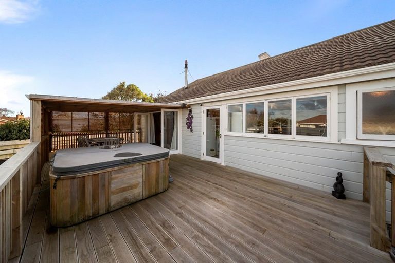 Photo of property in 107 Waihi Road, Hawera, 4610