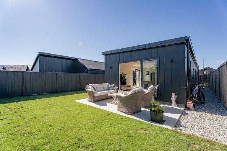 Photo of property in 13 Bragato Way, Cromwell, 9310