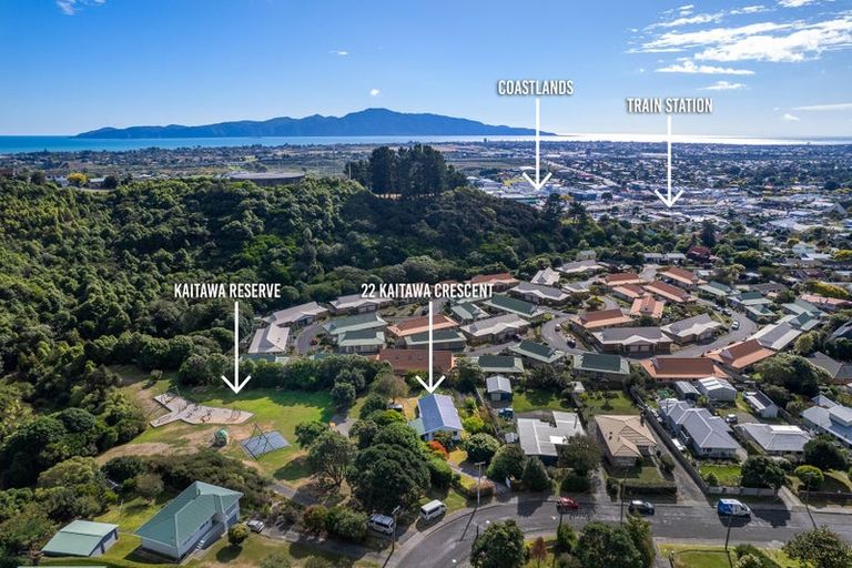 Photo of property in 22 Kaitawa Crescent, Paraparaumu, 5032