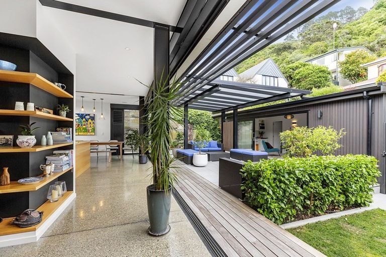 Photo of property in 4 Torless Terrace, Thorndon, Wellington, 6011