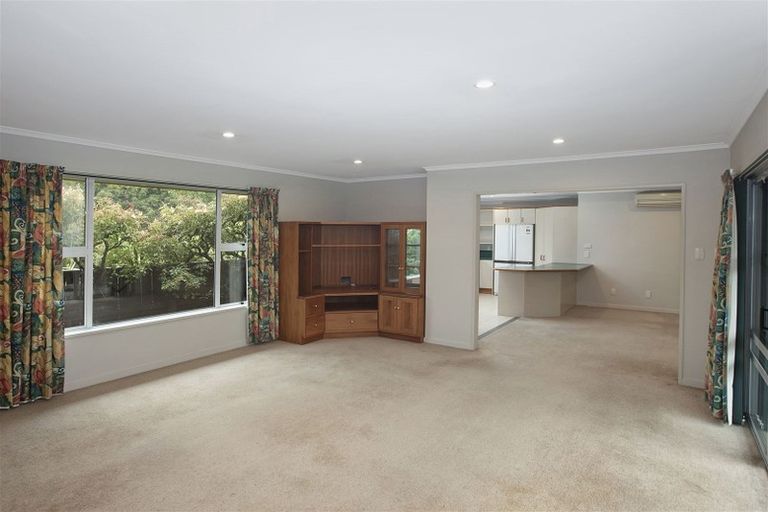 Photo of property in 2/106 Saint James Avenue, Papanui, Christchurch, 8053
