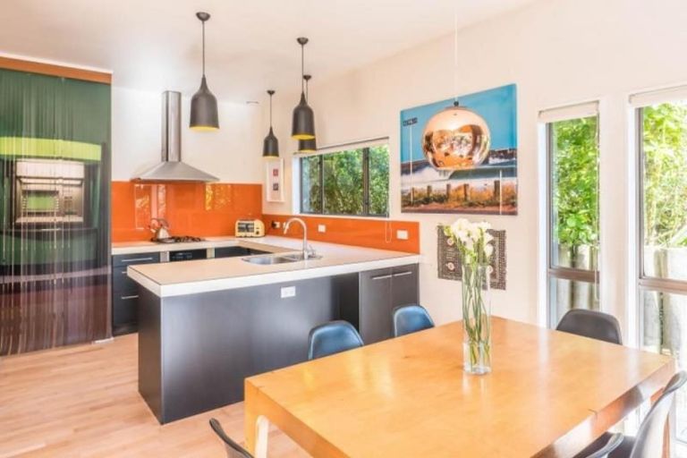 Photo of property in 168 Mitchell Street, Brooklyn, Wellington, 6021