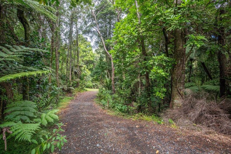 Photo of property in 1196 Huia Road, Huia, Auckland, 0604