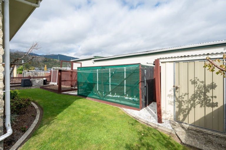 Photo of property in 2/18 Ranui Road, Stoke, Nelson, 7011
