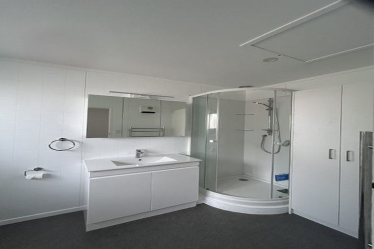 Photo of property in 3/13b Upper Bourke Street, Kilbirnie, Wellington, 6022