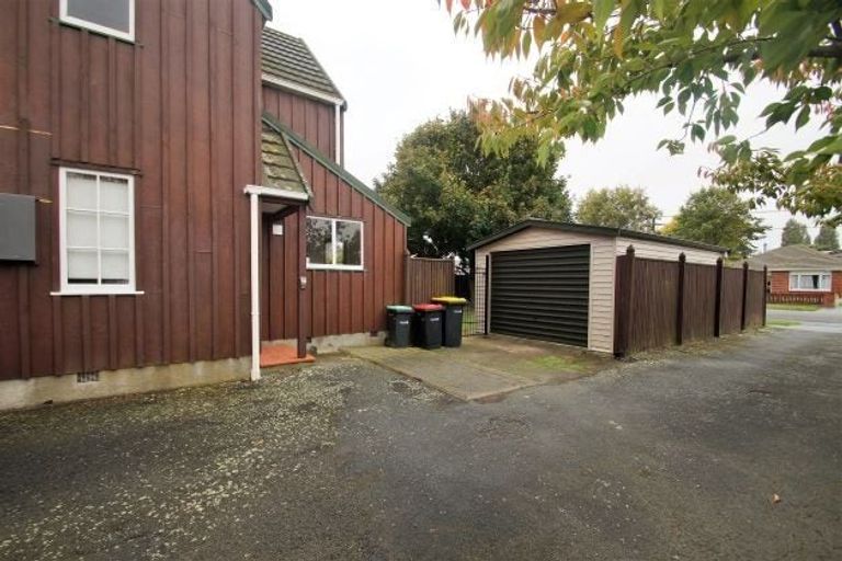 Photo of property in 19 Horseshoe Lake Road, Shirley, Christchurch, 8061
