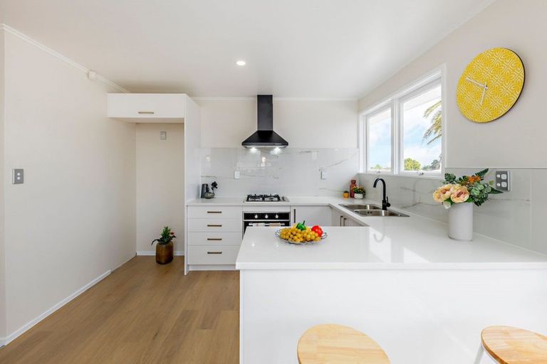 Photo of property in 8 Lympne Lane, Mangere, Auckland, 2022