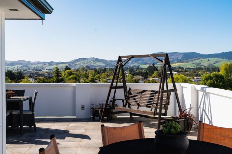 Photo of property in 214 Gladstone Road North, Mosgiel, 9024