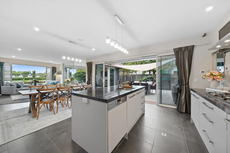 Photo of property in 10 Lake Drive, Karaka, Papakura, 2113