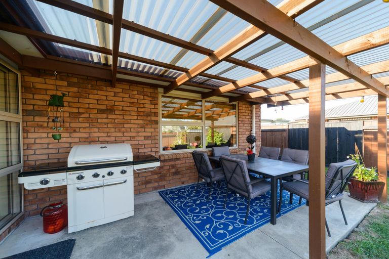 Photo of property in 7 Angelina Way, Kelvin Grove, Palmerston North, 4414