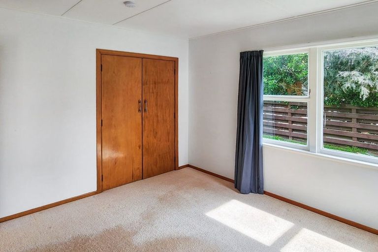 Photo of property in 30 Karamu Crescent, Wainuiomata, Lower Hutt, 5014