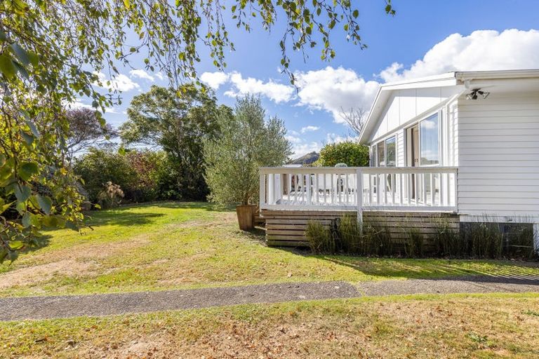 Photo of property in 22 Kaitawa Crescent, Paraparaumu, 5032