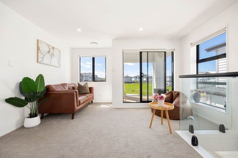 Photo of property in 12 Rapunga Drive, Hobsonville, Auckland, 0616