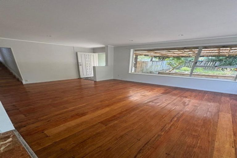Photo of property in 27 Burndale Terrace, Manurewa, Auckland, 2102
