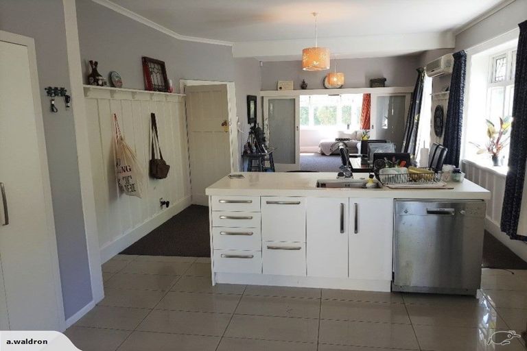 Photo of property in 79 Hinau Street, Riccarton, Christchurch, 8041