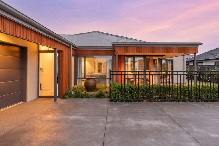 Photo of property in 3 Redbrook Road, Casebrook, Christchurch, 8051