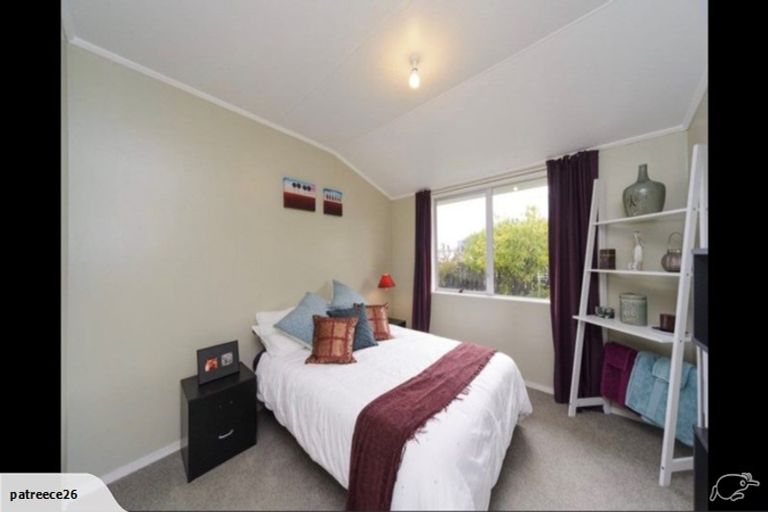 Photo of property in 35 Peter Hall Drive, Kelvin Grove, Palmerston North, 4414