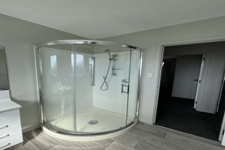 Photo of property in 128a Inwoods Close, Parklands, Christchurch, 8083