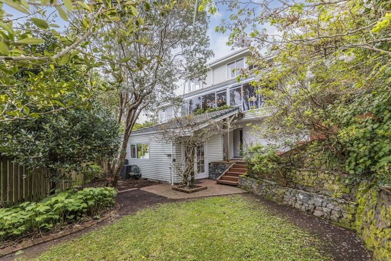 Photo of property in 68 Chamberlain Road, Karori, Wellington, 6012