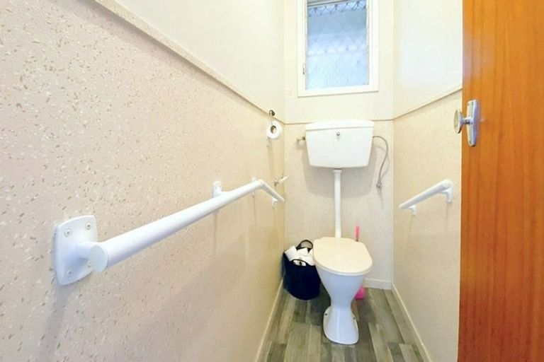 Photo of property in 2/1 Hill Road, Papatoetoe, Auckland, 2025