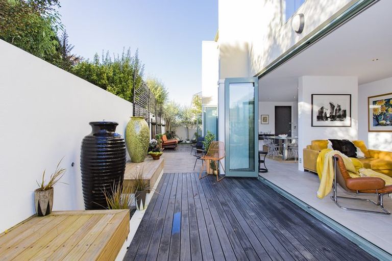 Photo of property in 3/69 Derby Street, St Albans, Christchurch, 8014