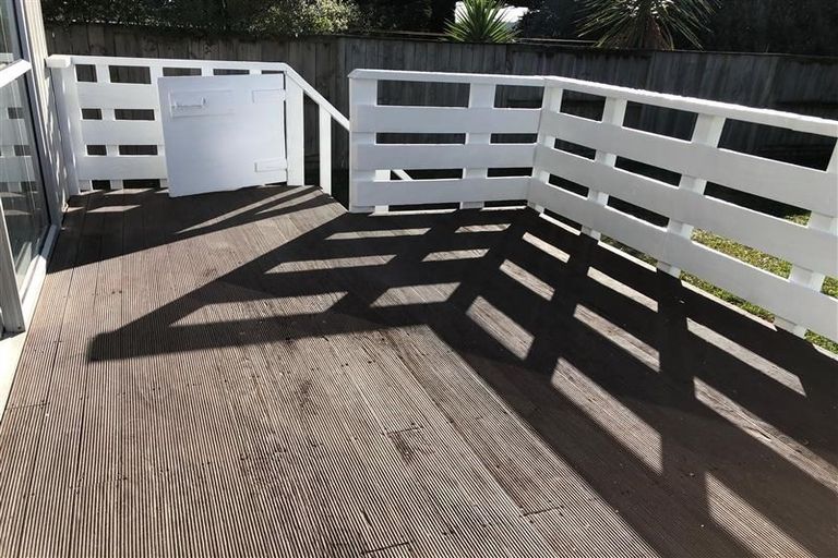 Photo of property in 1/47 Moire Road, Massey, Auckland, 0614