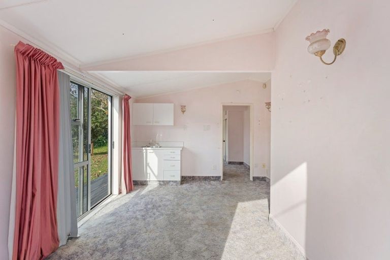 Photo of property in 30 Arawhata Road, Paraparaumu, 5032