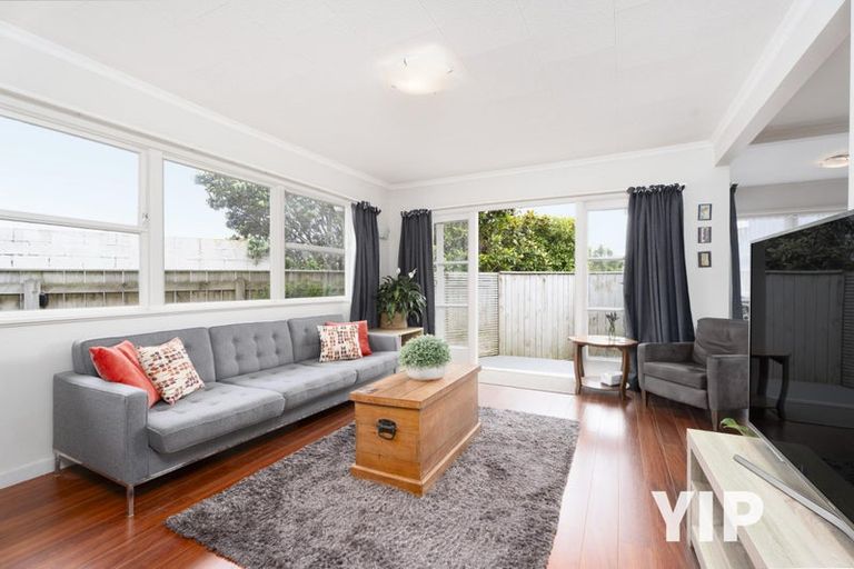 Photo of property in 7b Jay Street, Paparangi, Wellington, 6037