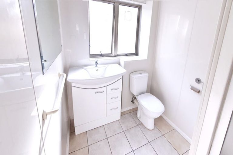 Photo of property in 2a Glenvar Close, Torbay, Auckland, 0630