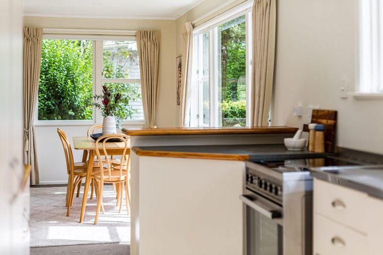 Photo of property in 36 Silverbirch Grove, Churton Park, Wellington, 6037