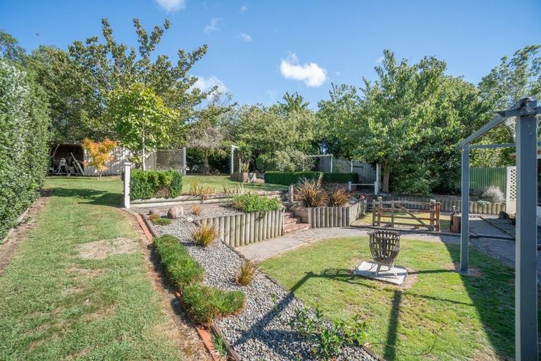 Photo of property in 4 Landau Court, Ashhurst, 4810