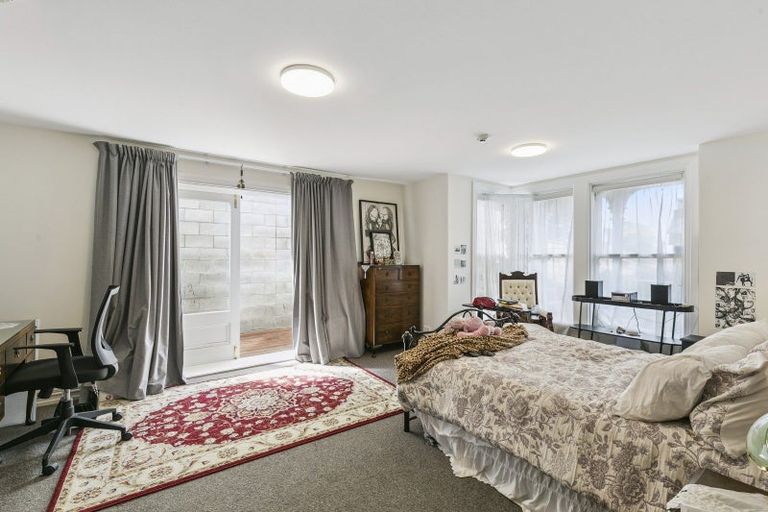 Photo of property in 49 Devon Street, Aro Valley, Wellington, 6021
