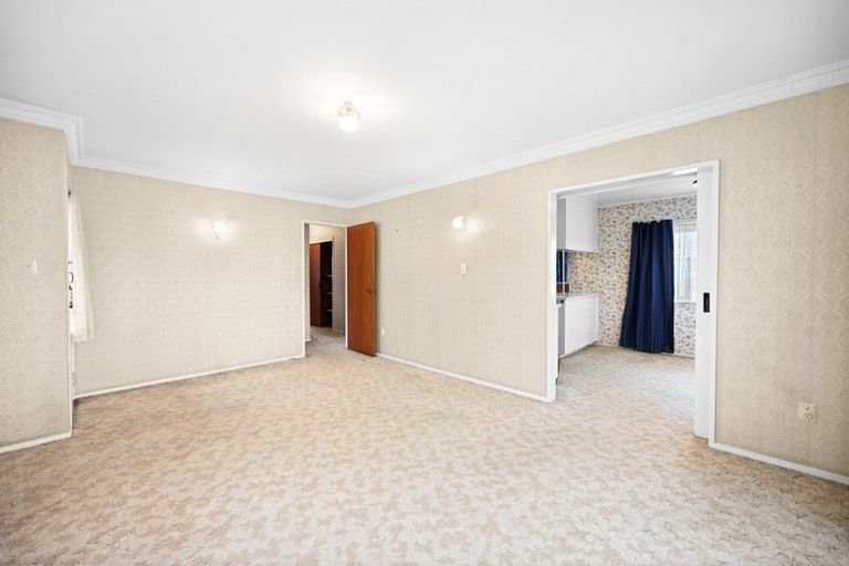 Photo of property in 1 Hilton Road, St Andrews, Hamilton, 3200