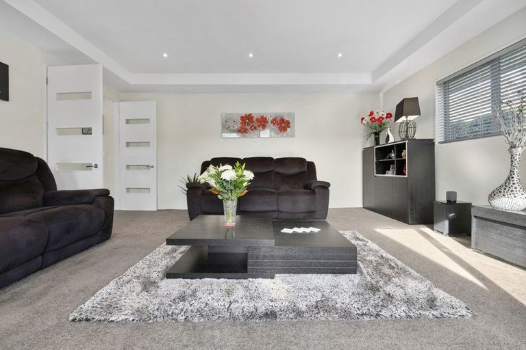 Photo of property in 35 Brookwater Avenue, Northwood, Christchurch, 8051