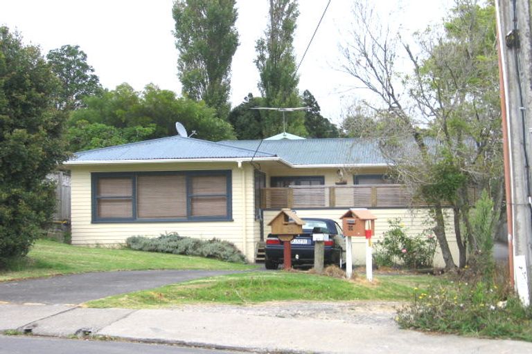 Photo of property in 1/21 Raeben Avenue, Hillcrest, Auckland, 0627