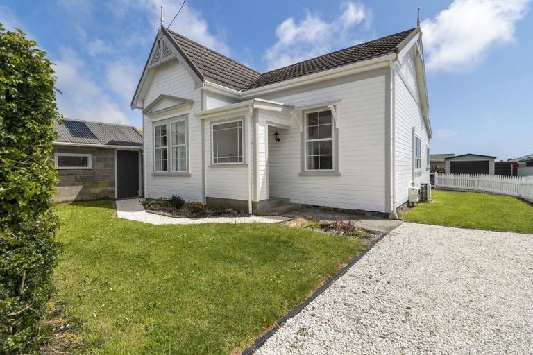 Photo of property in 162 Tukapa Street, Westown, New Plymouth, 4310
