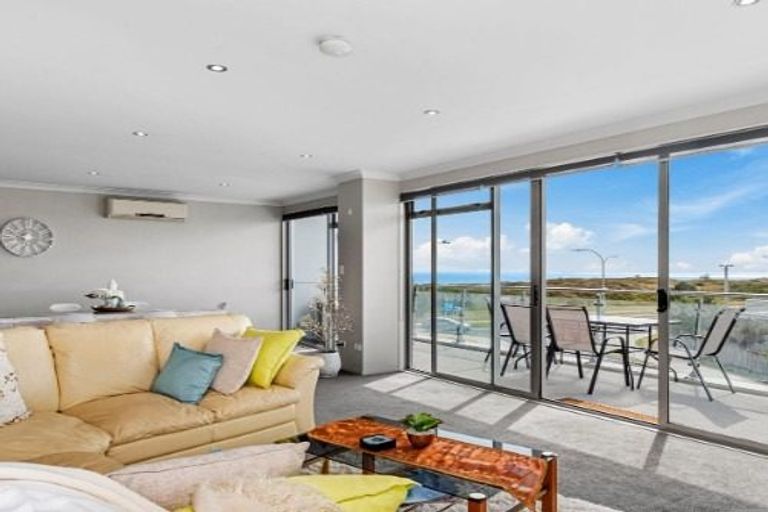Photo of property in 8/898 Papamoa Beach Road, Papamoa Beach, Papamoa, 3118