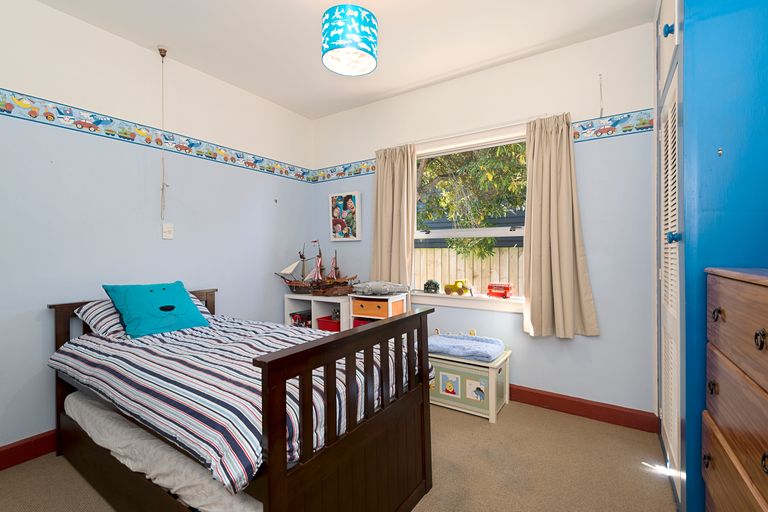 Photo of property in 166 Knowles Street, St Albans, Christchurch, 8052