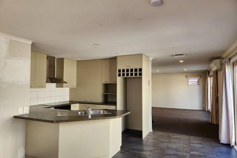 Photo of property in 490b Manchester Street, St Albans, Christchurch, 8014