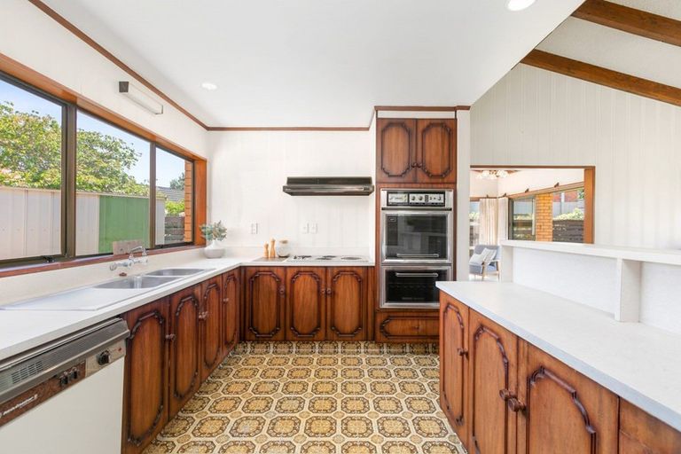 Photo of property in 5 Berwick Place, Mount Maunganui, 3116