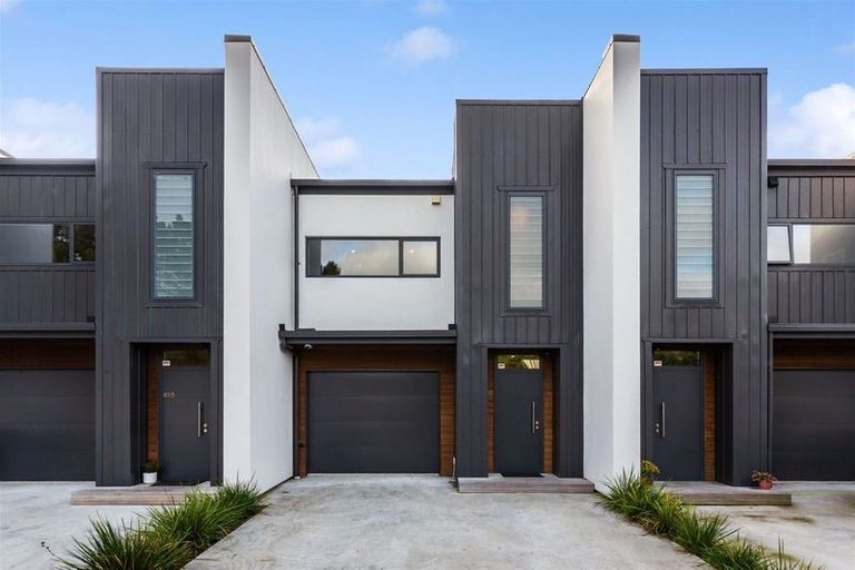 Photo of property in 63c Whitford Brown Avenue, Papakowhai, Porirua, 5024
