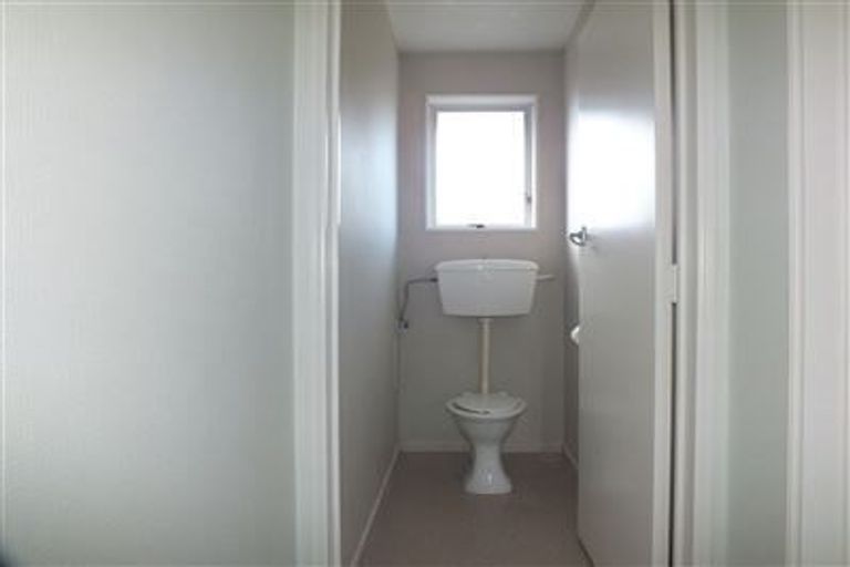 Photo of property in 2/127 Mackenzie Avenue, Woolston, Christchurch, 8023