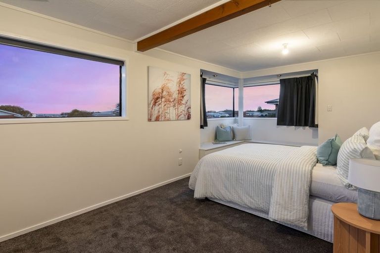 Photo of property in 57 Dunbeath Crescent, Kew, Invercargill, 9812