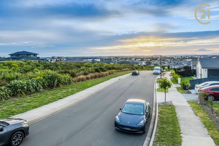 Photo of property in 36 Melgran Avenue, Papakura, 2110