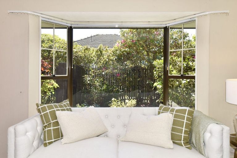 Photo of property in 54 Aorangi Road, Bryndwr, Christchurch, 8053