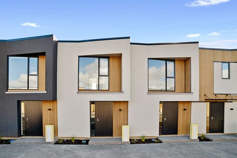 Photo of property in 15/10 Trieste Way, Paraparaumu, 5032