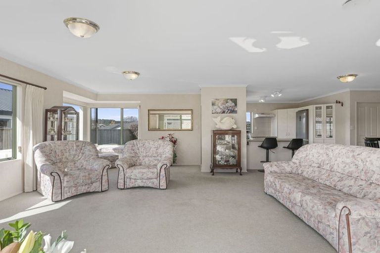 Photo of property in 76 Birch Street, Hilltop, Taupo, 3330