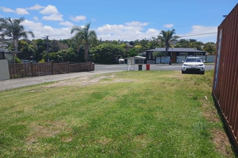 Photo of property in 24a Bay Street, Red Beach, 0932
