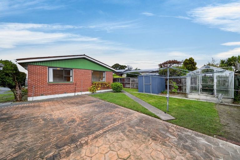 Photo of property in 70 Toorak Avenue, Avonhead, Christchurch, 8042