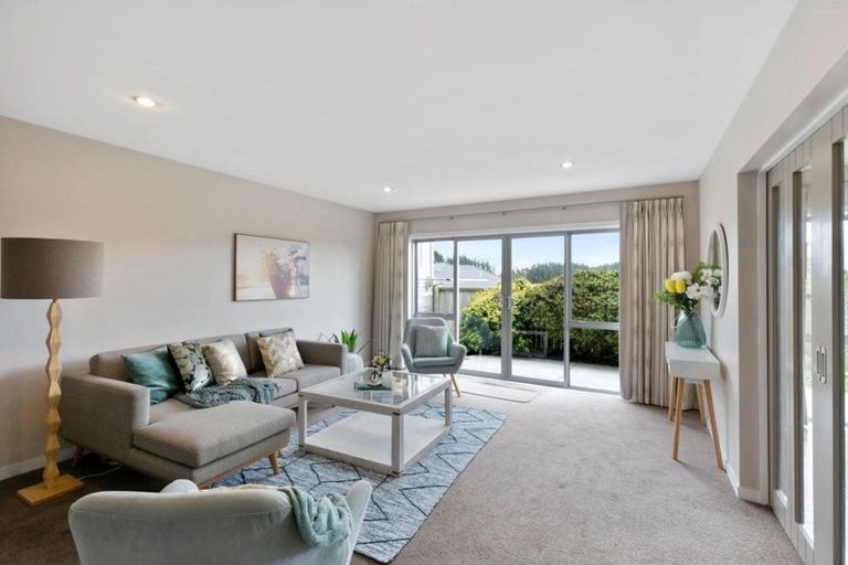 Photo of property in 48 Winsley Terrace, Churton Park, Wellington, 6037